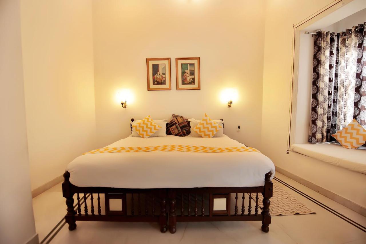 Devraj Niwas On Pichola Hotel Udaipur