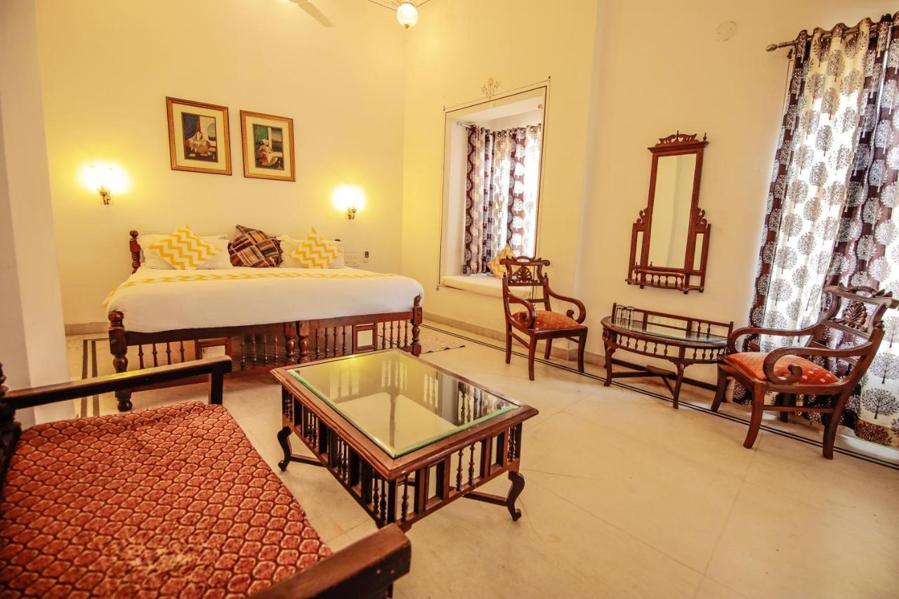 Devraj Niwas On Pichola Hotel Udaipur
