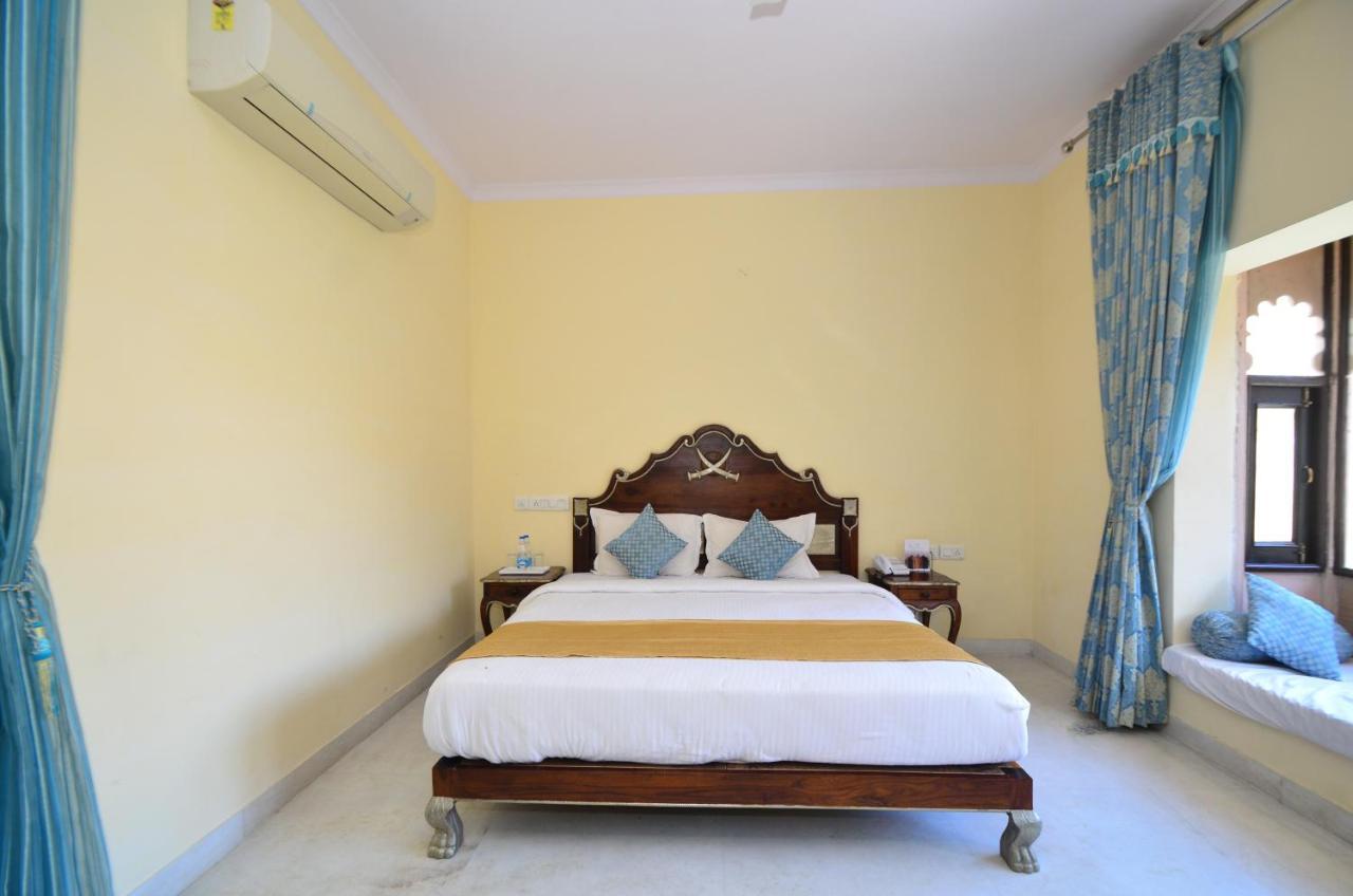 Resort Aaram Baagh - A Luxury Nature 4*