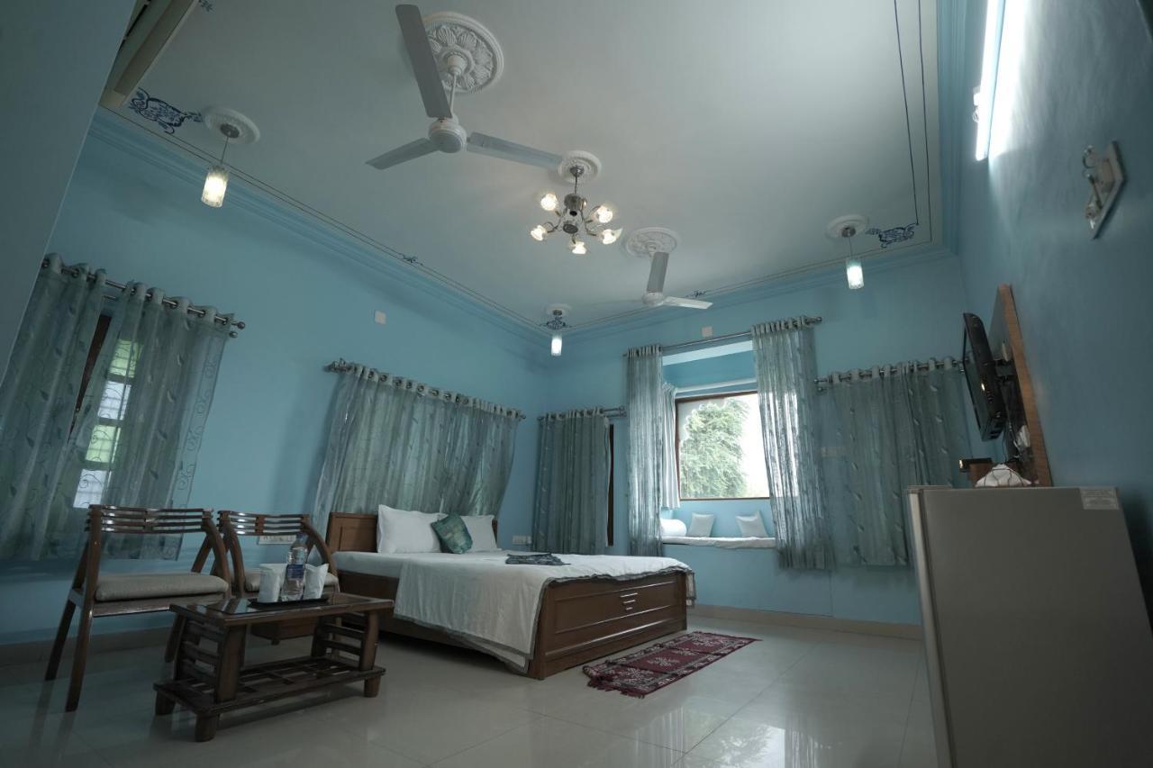 Hotel Devendragarh - A Boutique Facing On Fateh Sagar Udaipur