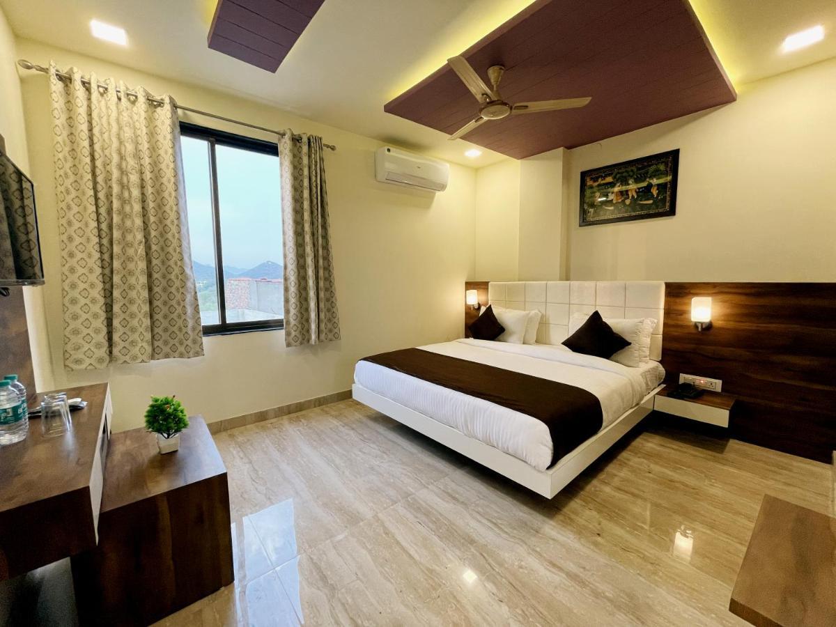 Hotel Hotel Kartikey - Nearby Monsoon Palace