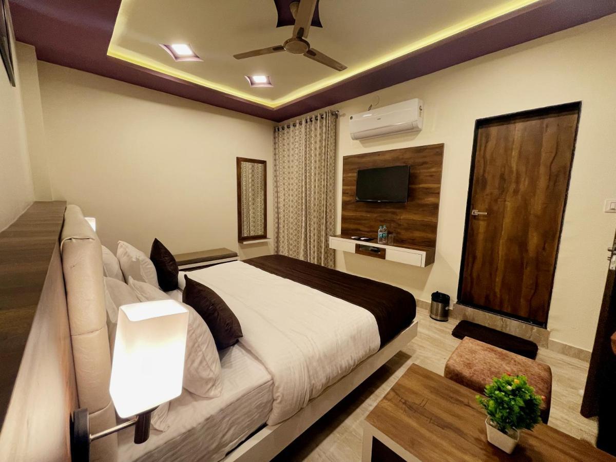 Hotel Kartikey - Nearby Monsoon Palace Hotel 3*