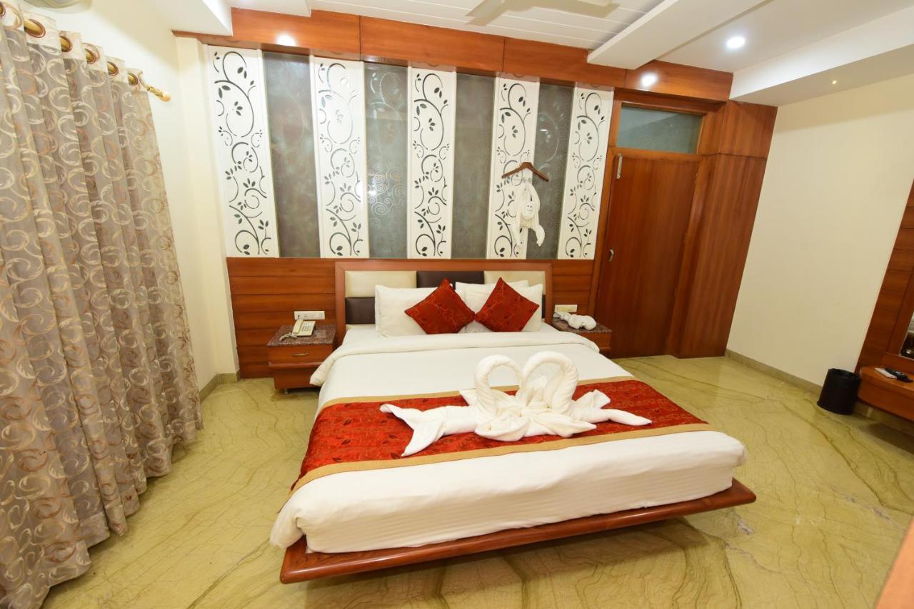 Yois Hotel 4*
