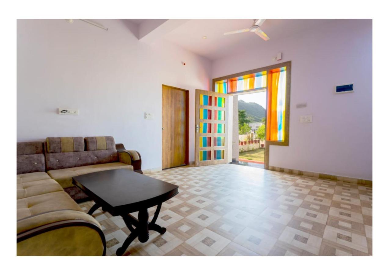 Heaven Hill 3bhk
