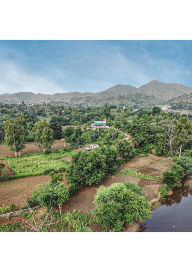 Lake City Villa *