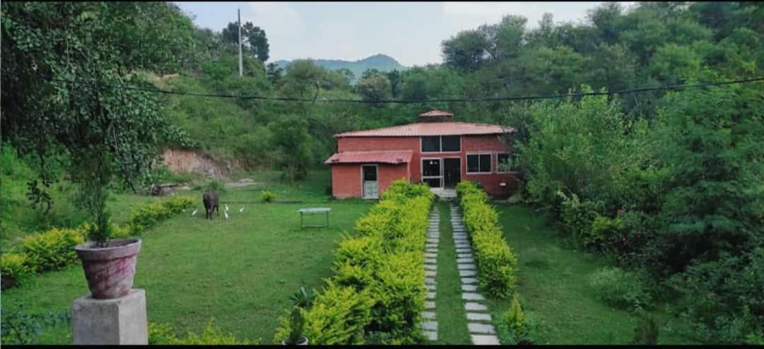 Bahubali Hills Pahadi Hotal Restrorent & Garden *