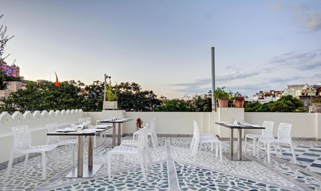 Hotel Treebo Jheel Mahal 3*
