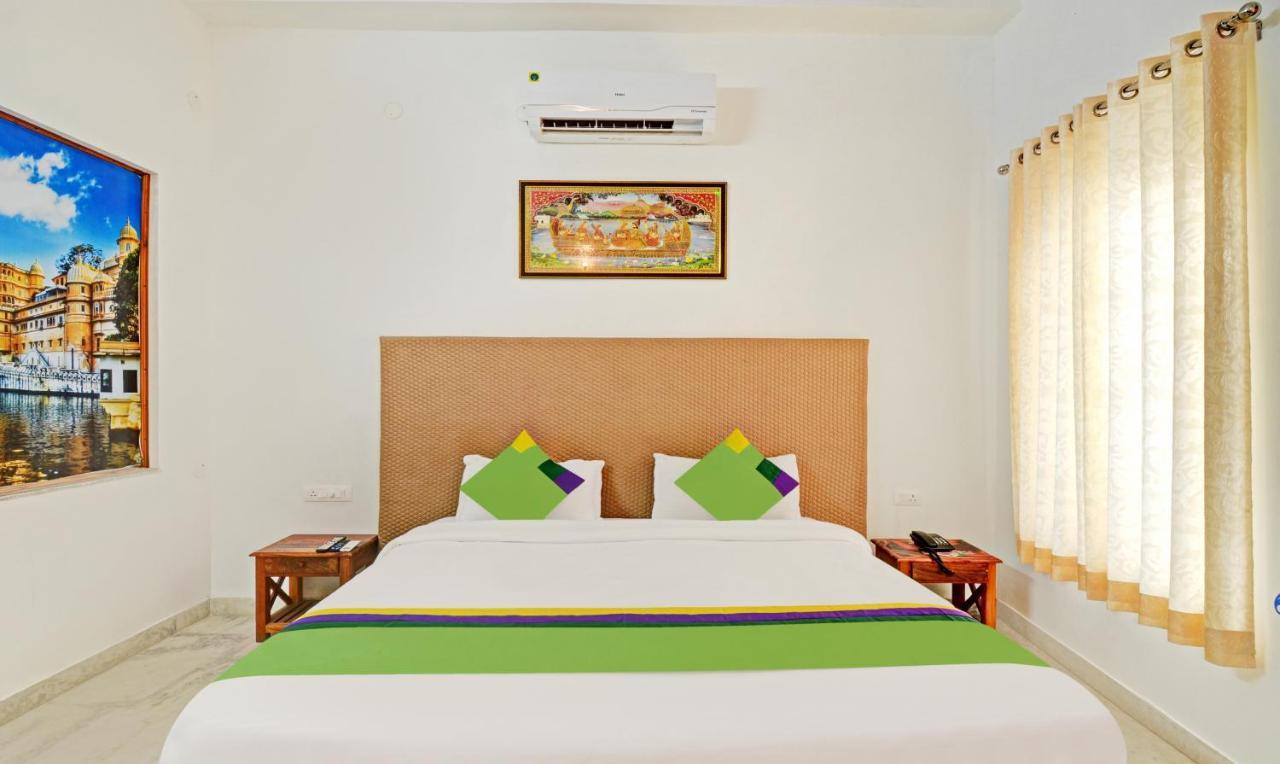 Treebo Khakhri Haveli Hotel