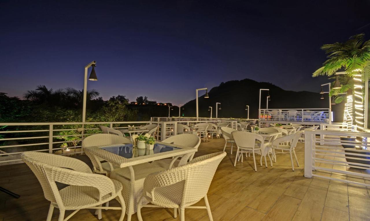 Treebo Khakhri Haveli 3*