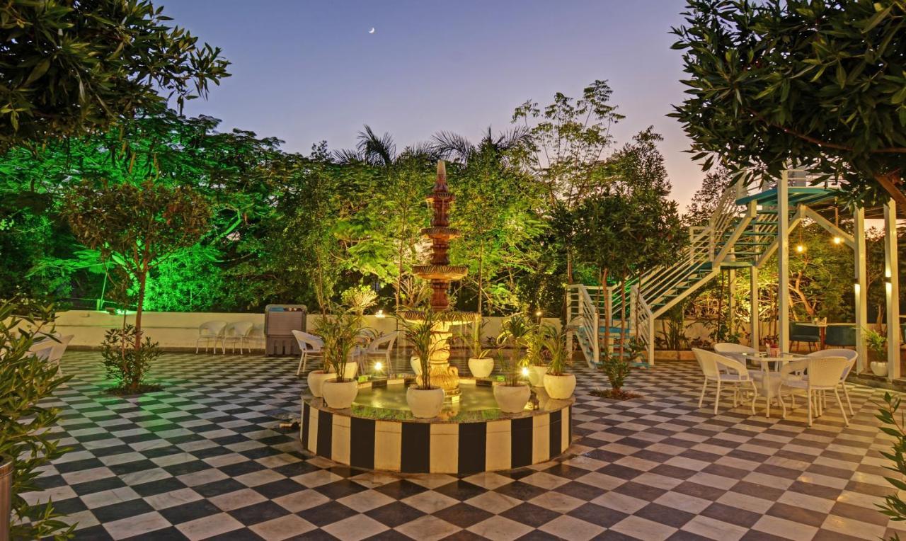 Treebo Khakhri Haveli Hotel