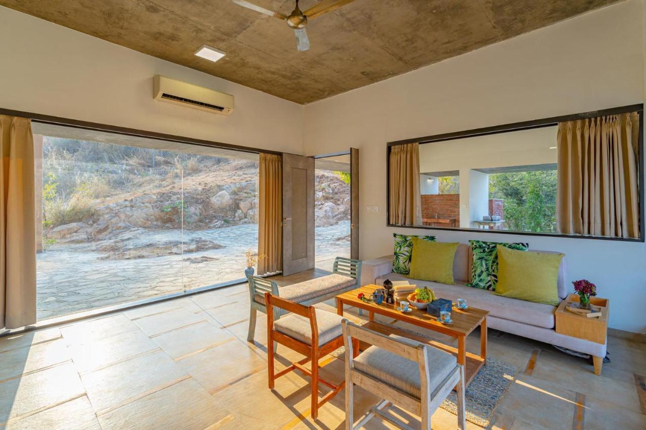 Villa Stayvista's Sage Scenery - Mountain-view With Infinity Pool & Terrace *
