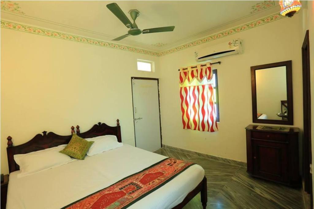 Hotel Janak Niwas 3*