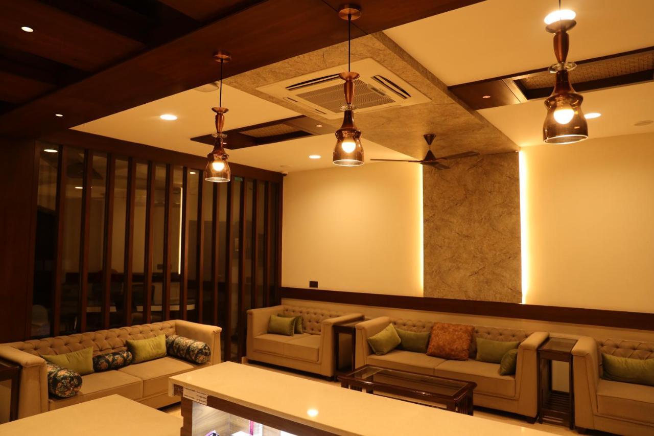 Amantran Hotel 3*