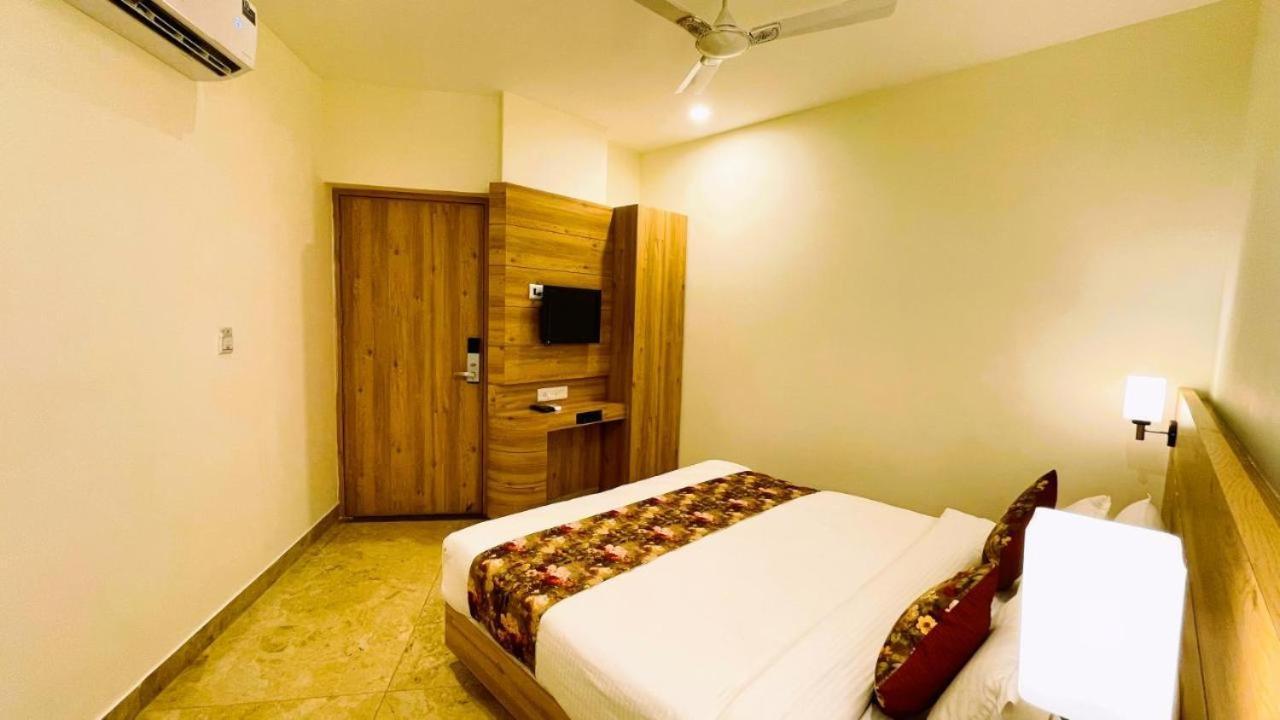 Amantran Hotel 3*