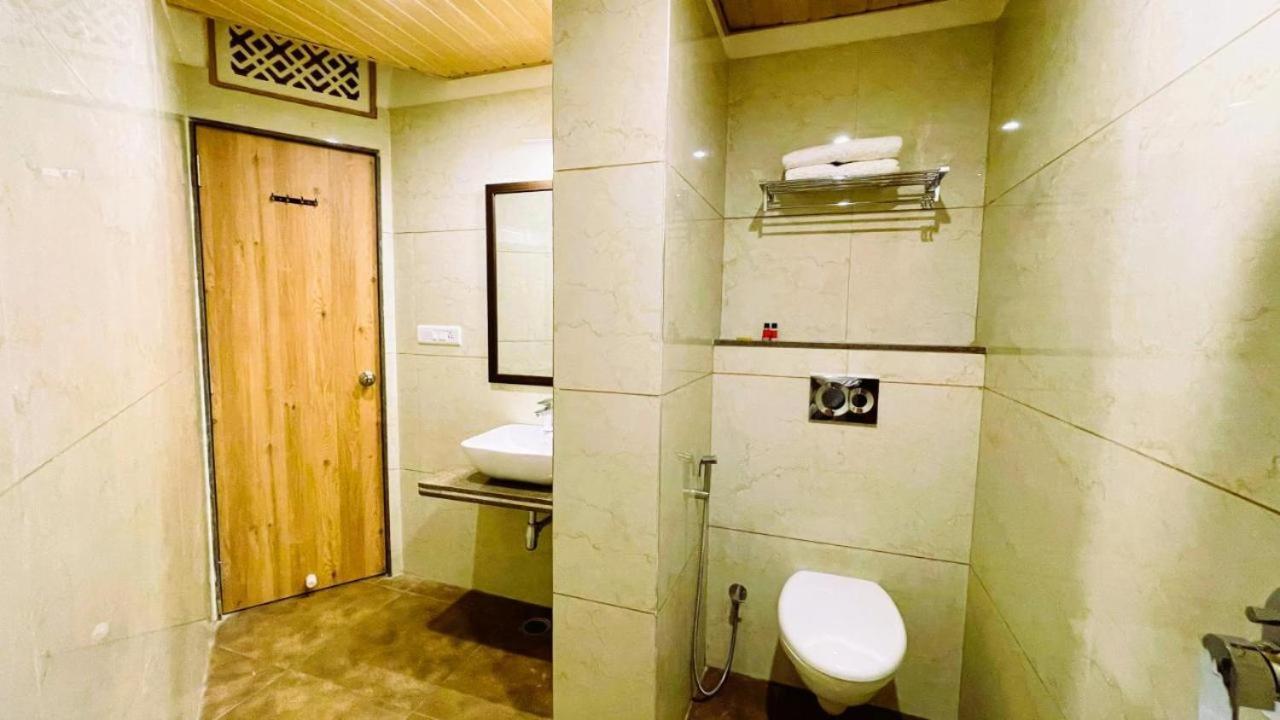 Amantran Hotel 3*