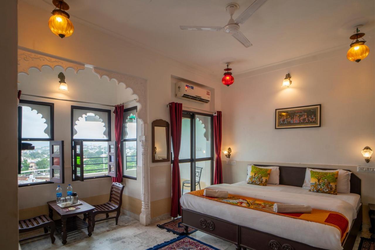 Girnar Udaipur