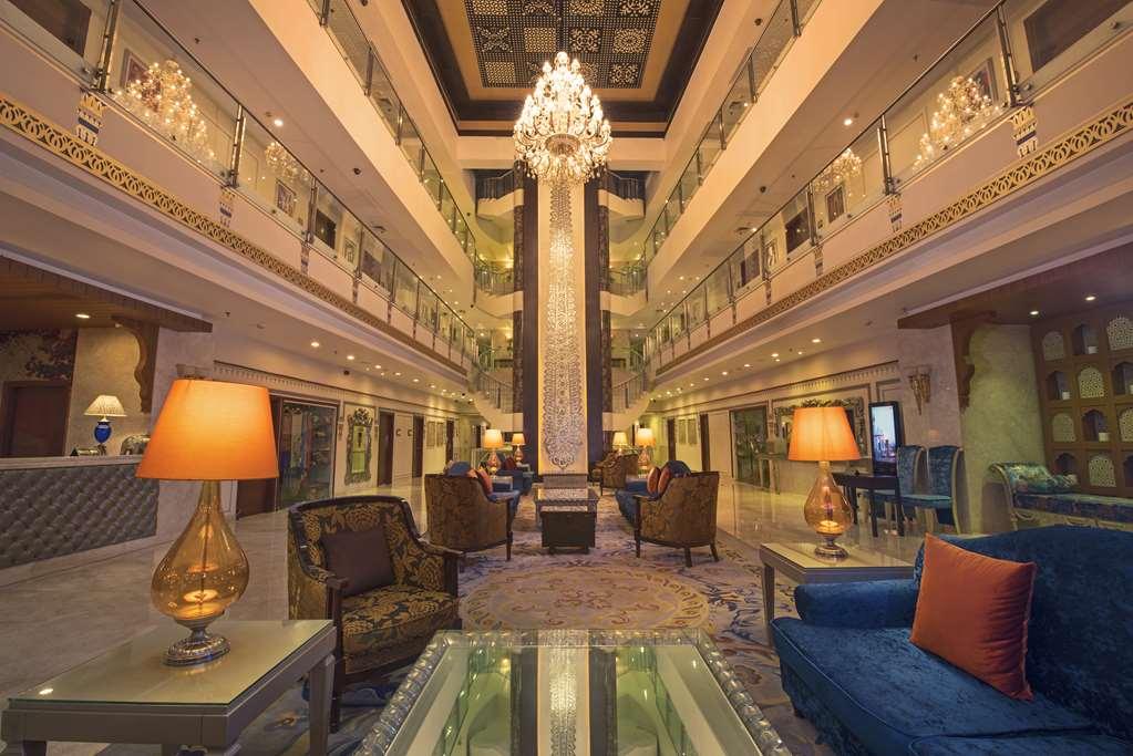 Radisson Blu Palace & 5* Udaipur