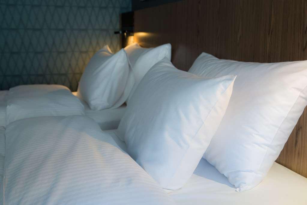 Radisson Blu Palace & 5* Udaipur