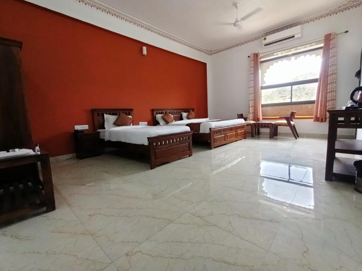 Riviera Madaar * Udaipur