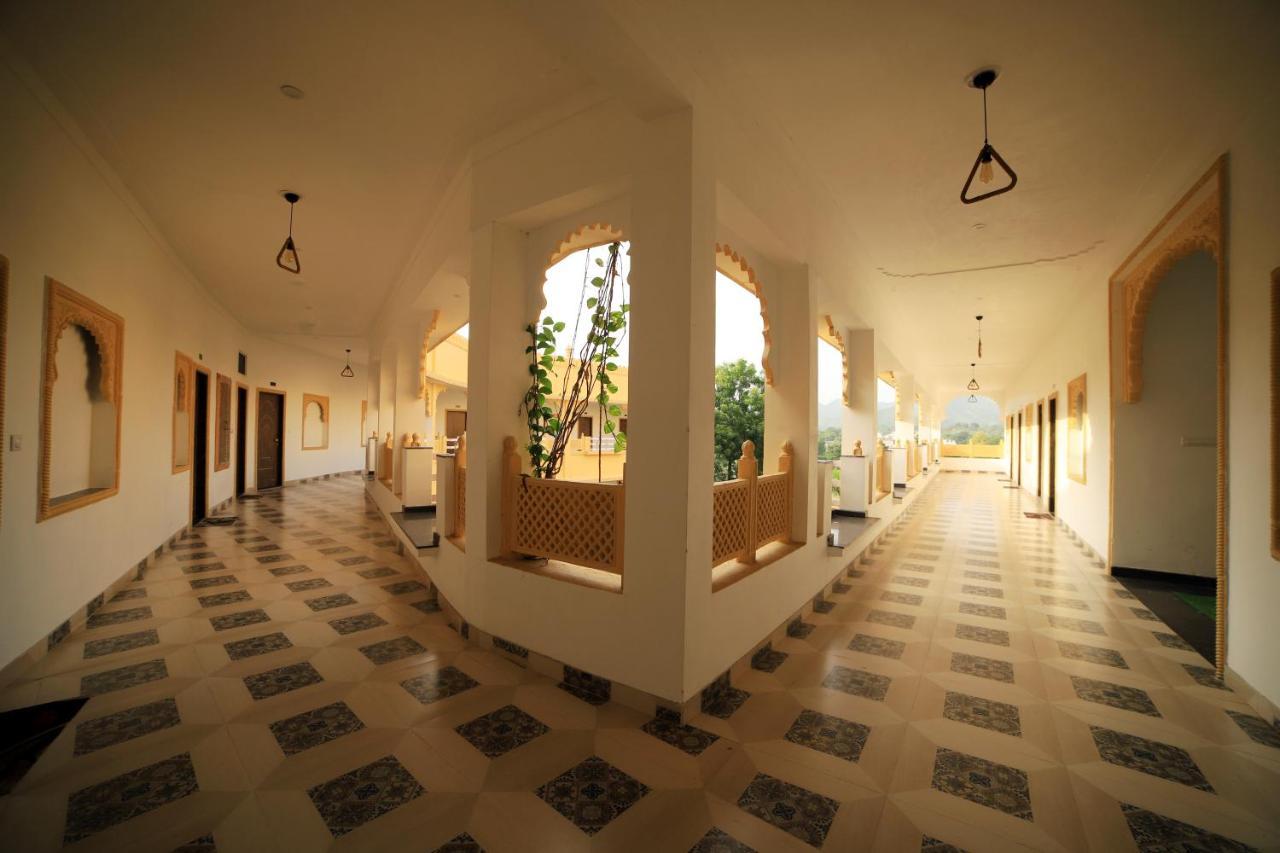 Resort Riviera Madaar Udaipur