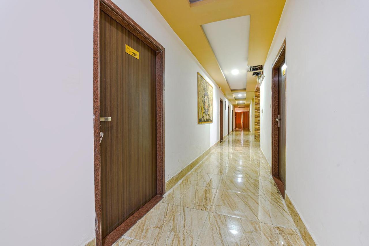Fabhotel Tak Hotel 3*