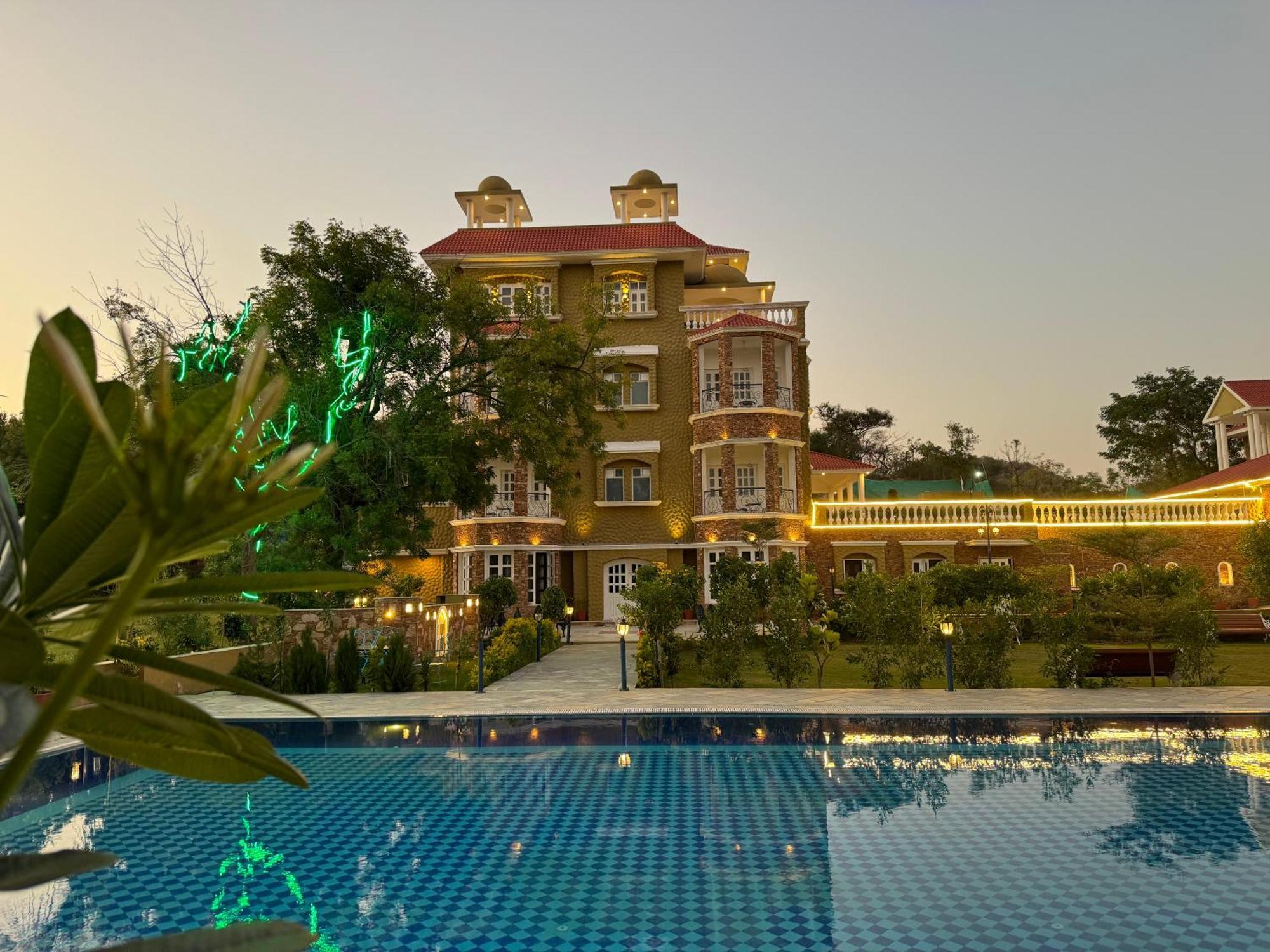 Amaatra 5* Udaipur