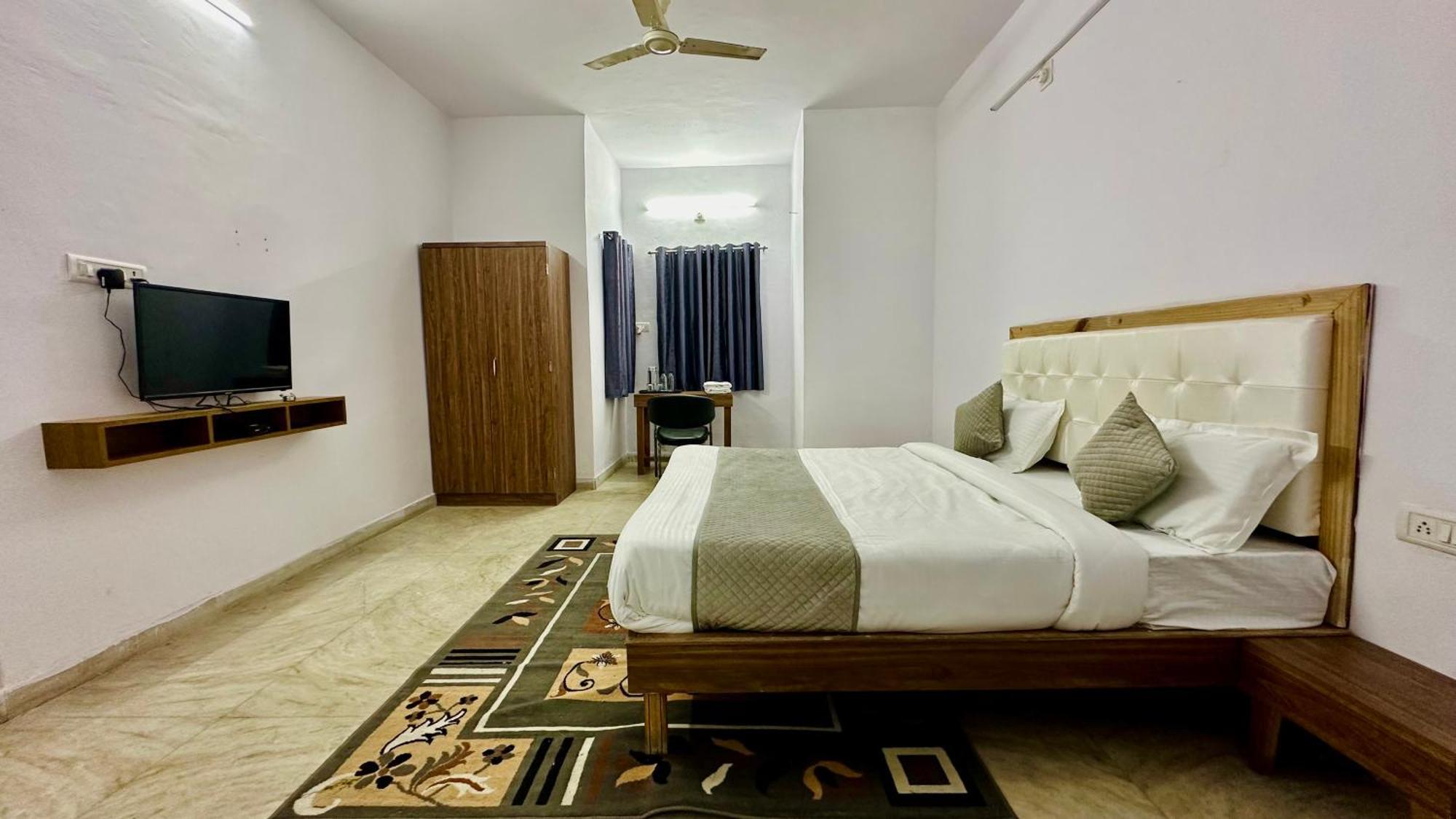 The Burj Luxurious Resort Udaipur