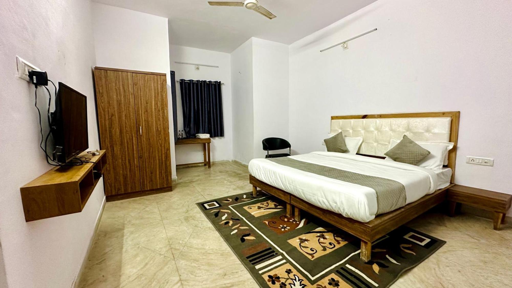 The Burj Luxurious * Udaipur