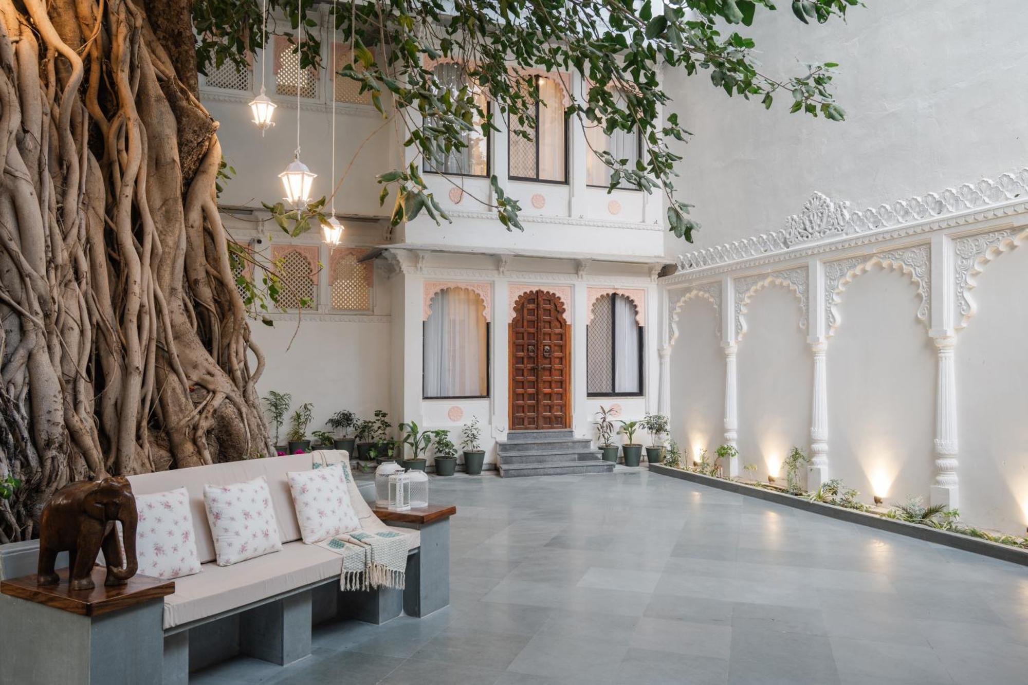 The Experience Resort-lake Facing Udaipur