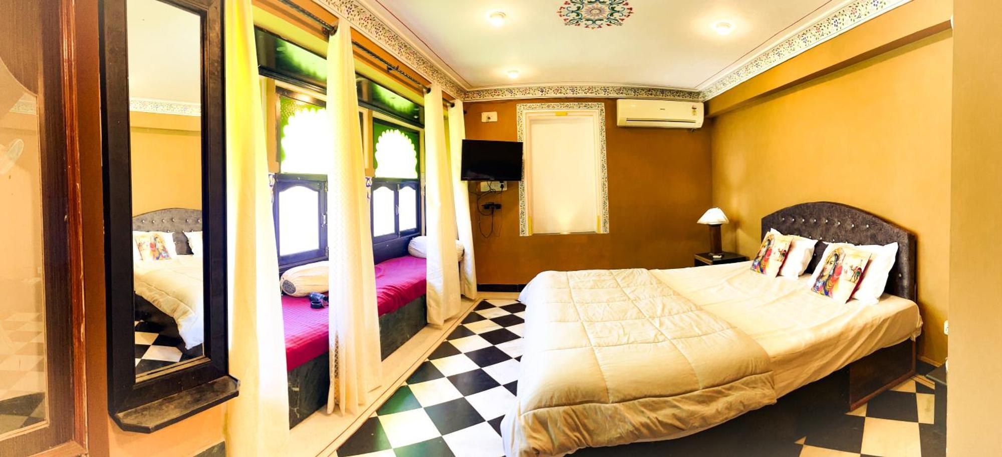 Hotstel Udaipur