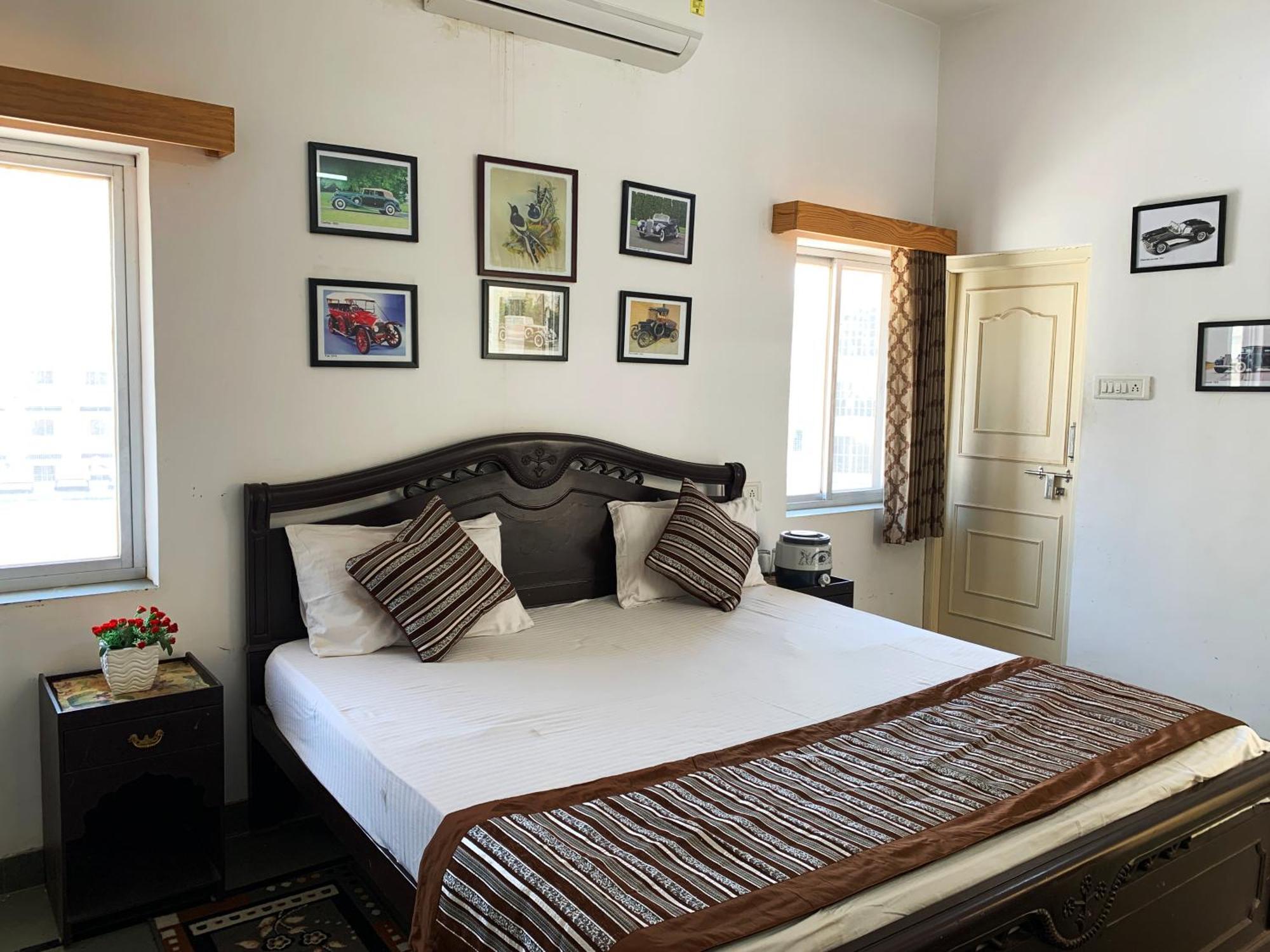 Homestay Gadh Ganesh Homestay *
