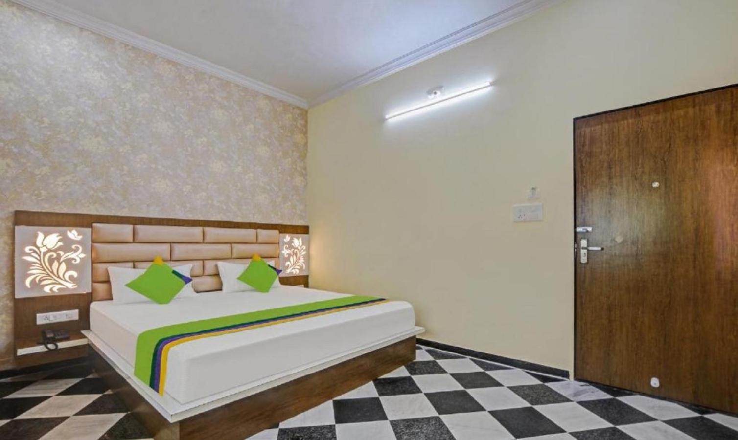 Hotel Vishvam Residency Udaipur