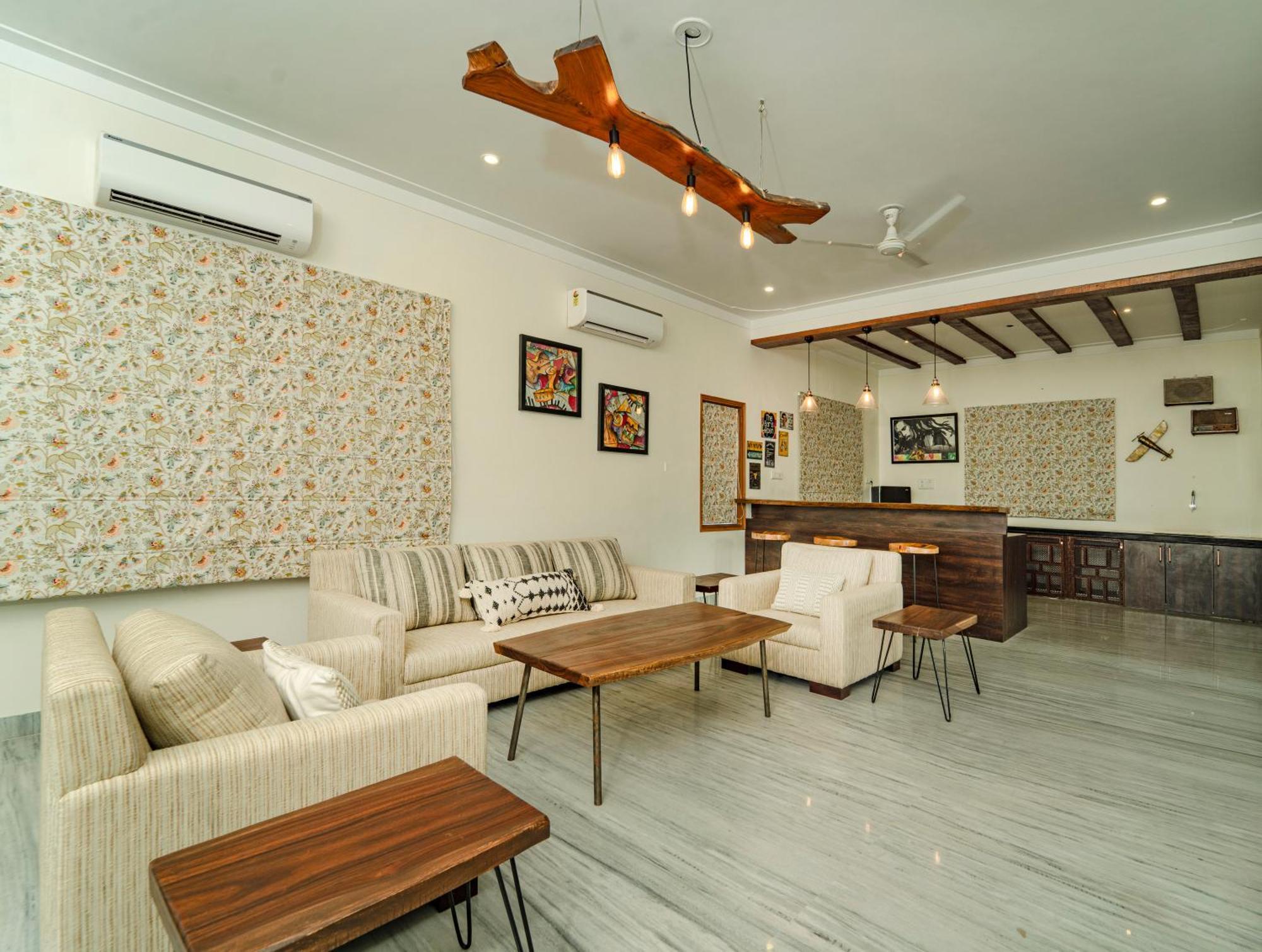 Sereine By Luxe Voya Hospitality *