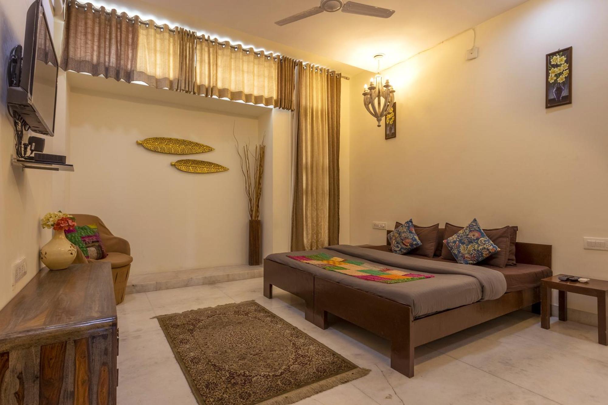 Villa Aravali Homestay With Rooftop Jacuzzi Udaipur