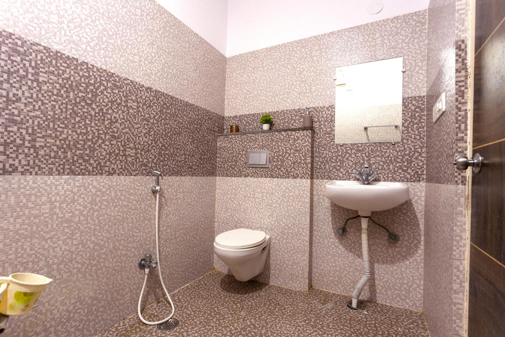 Aravali Homestay With Rooftop Jacuzzi Udaipur