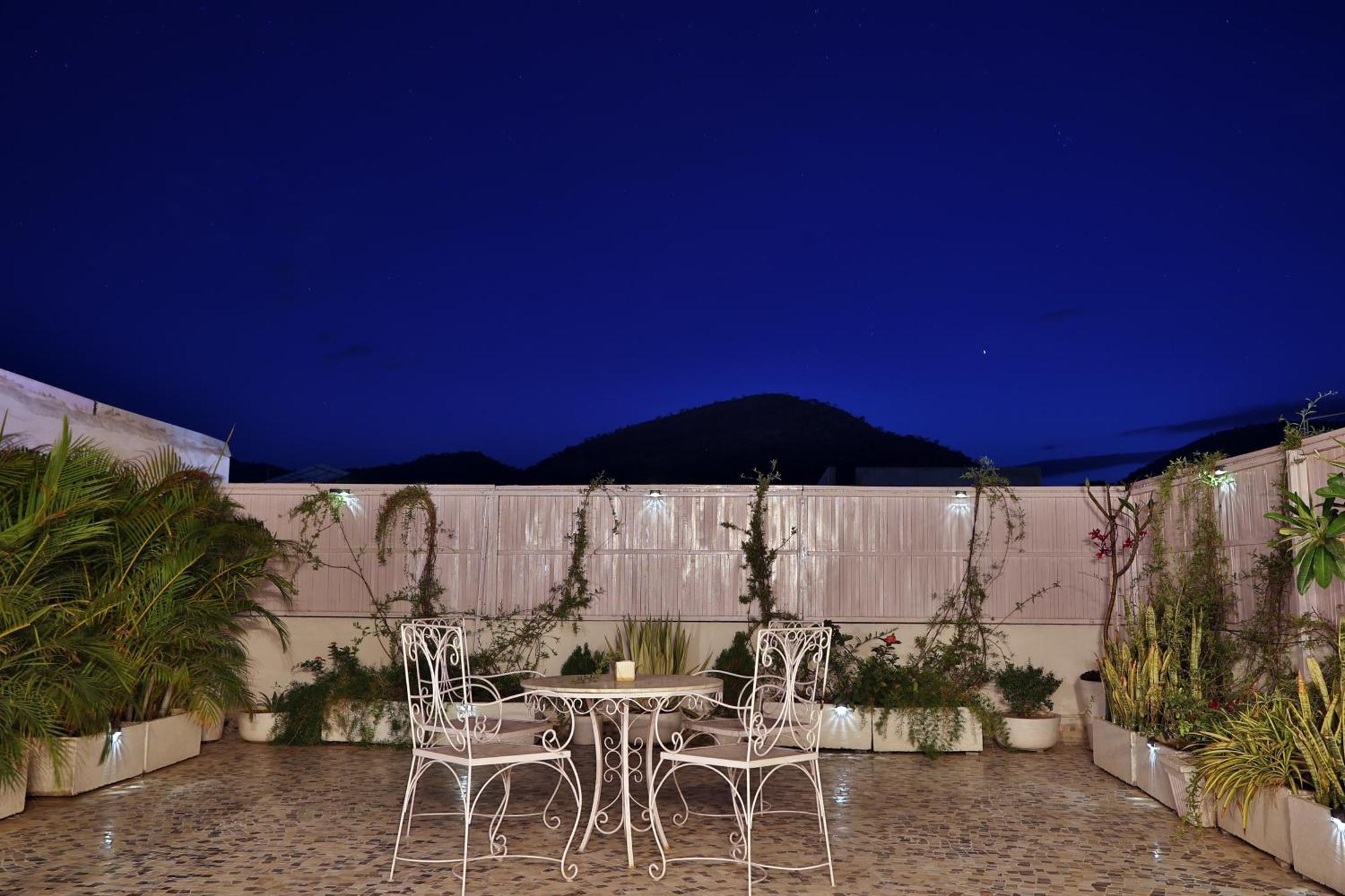 Aravali Homestay With Rooftop Jacuzzi Villa *
