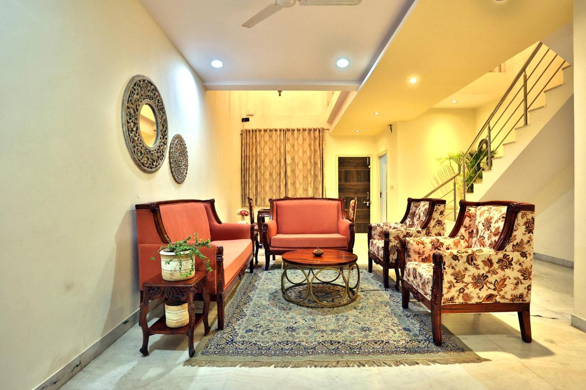 Villa Aravali Homestay With Rooftop Jacuzzi