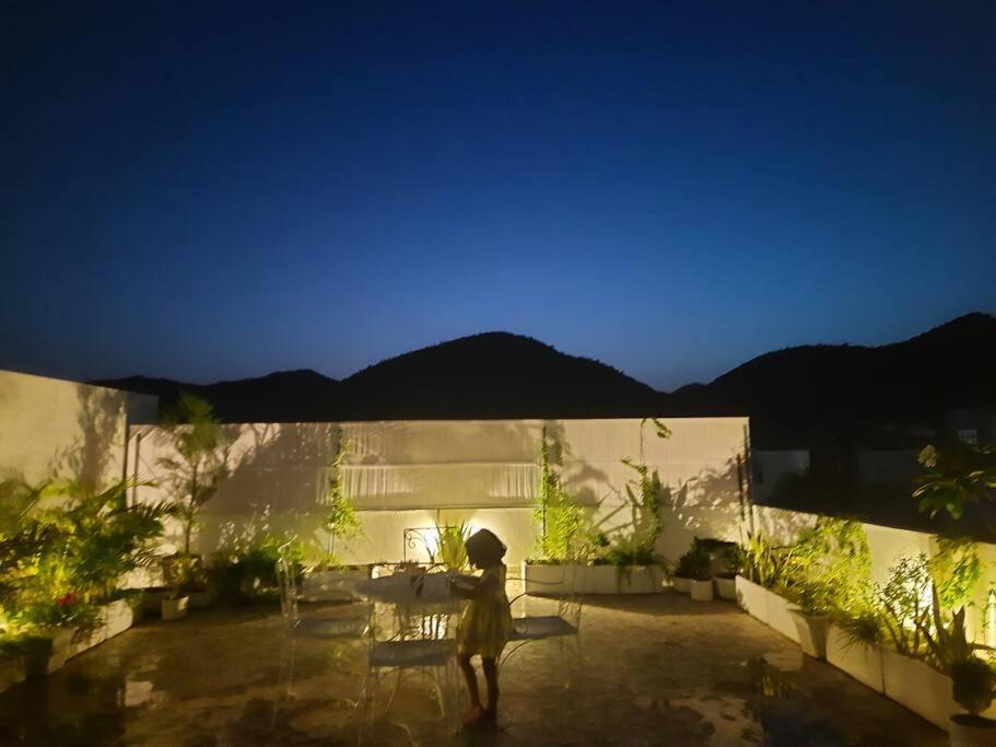 Aravali Homestay With Rooftop Jacuzzi *