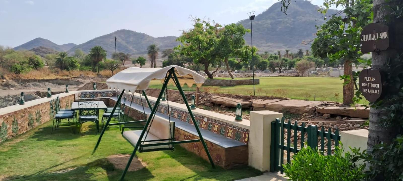 Hotel Shikarbadi - By The Heritage By Hrh Group Of 3*