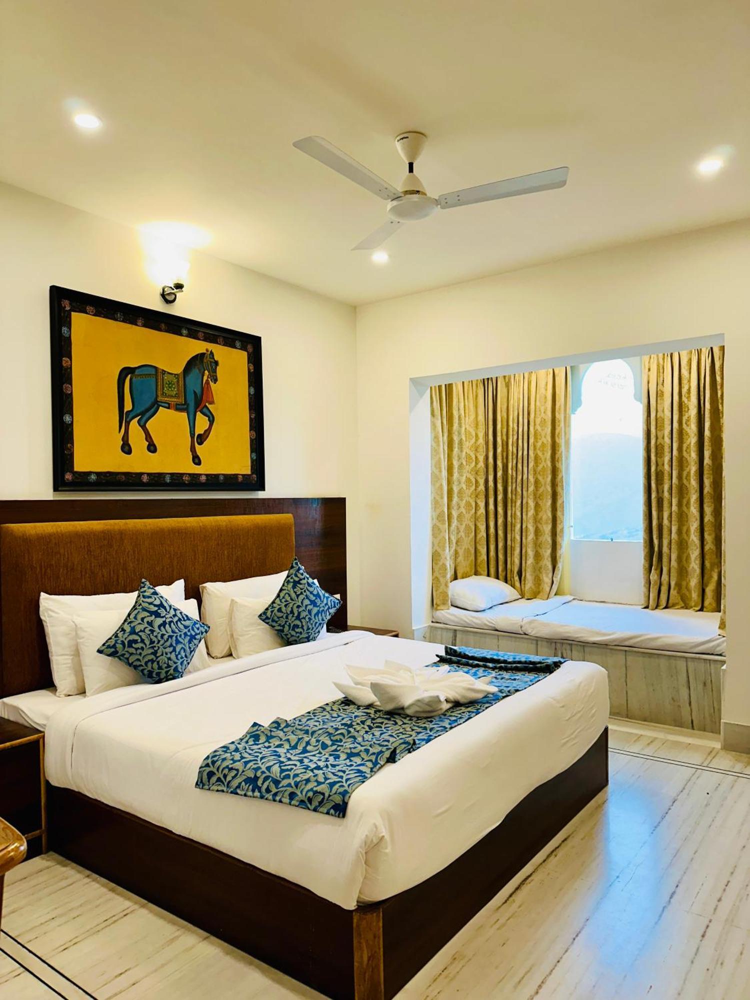 Hotel Mewar Palace And Spa 4*