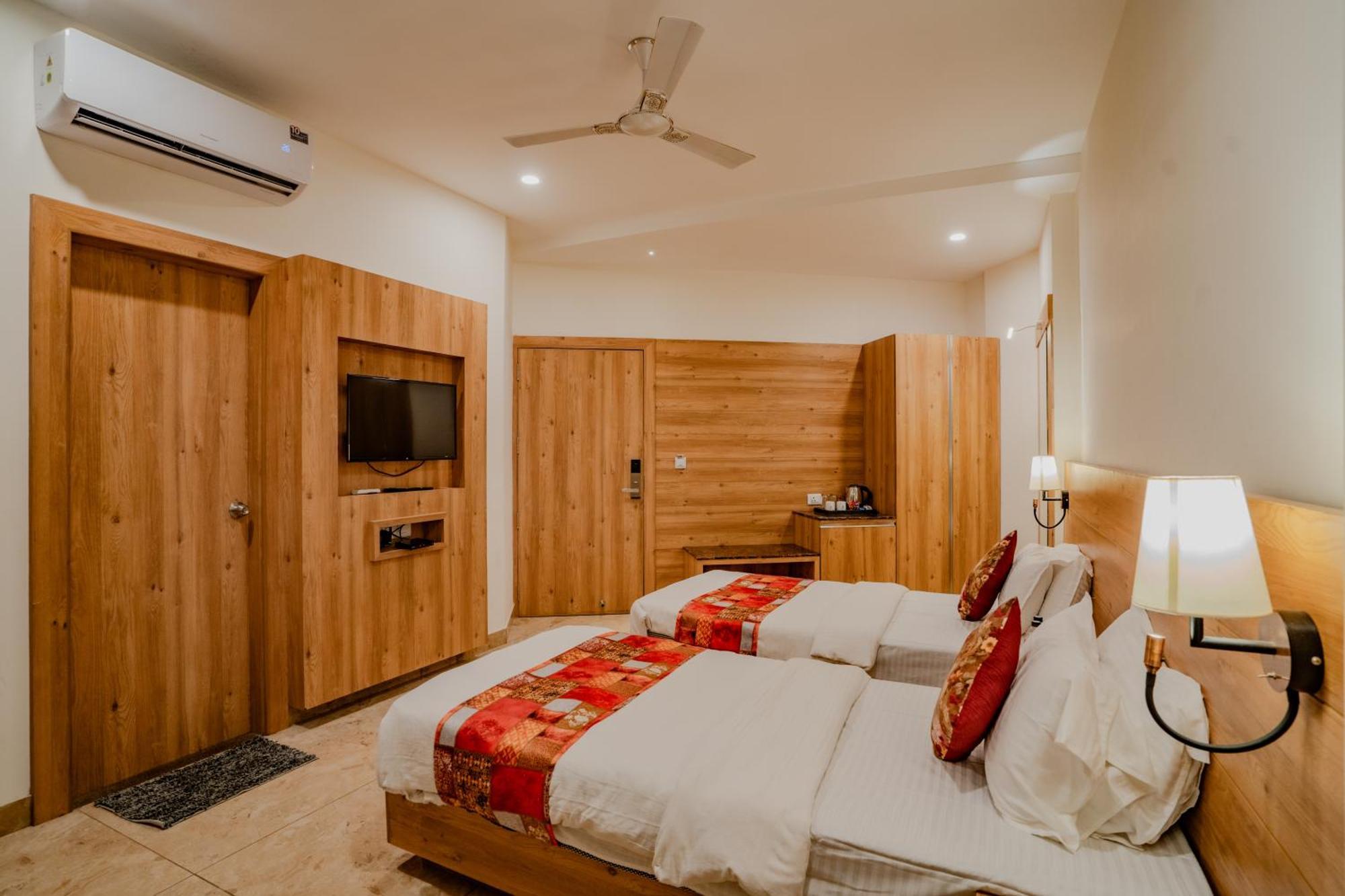 Hotel Hotel Amantran Inn - City Centre 3*