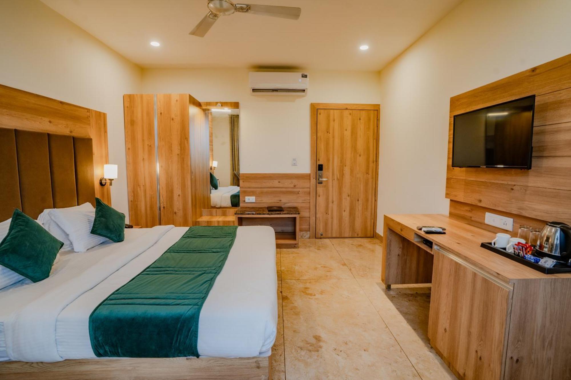 Hotel Amantran Inn - City Centre Hotel