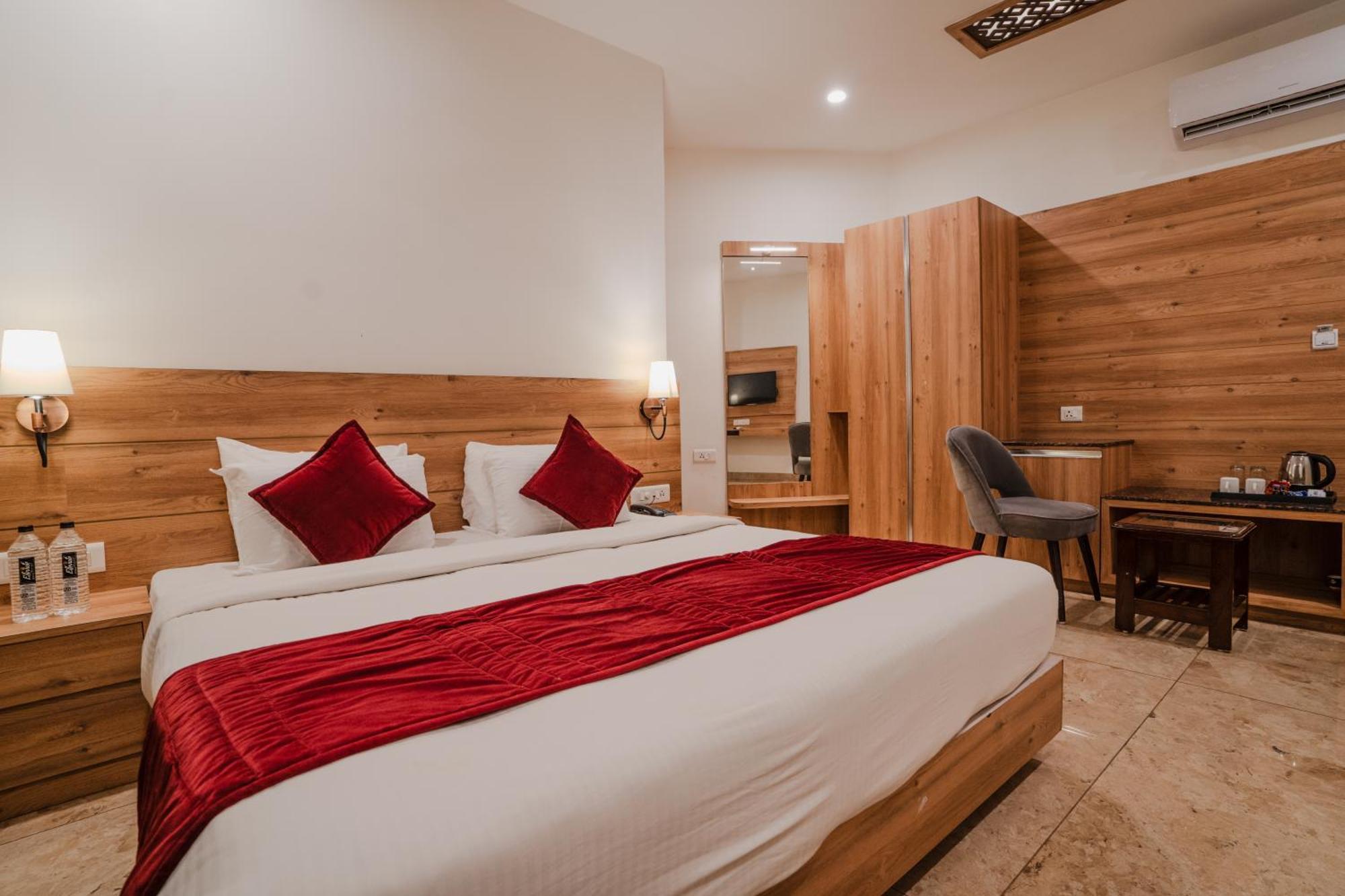 Hotel Amantran Inn - City Centre Hotel