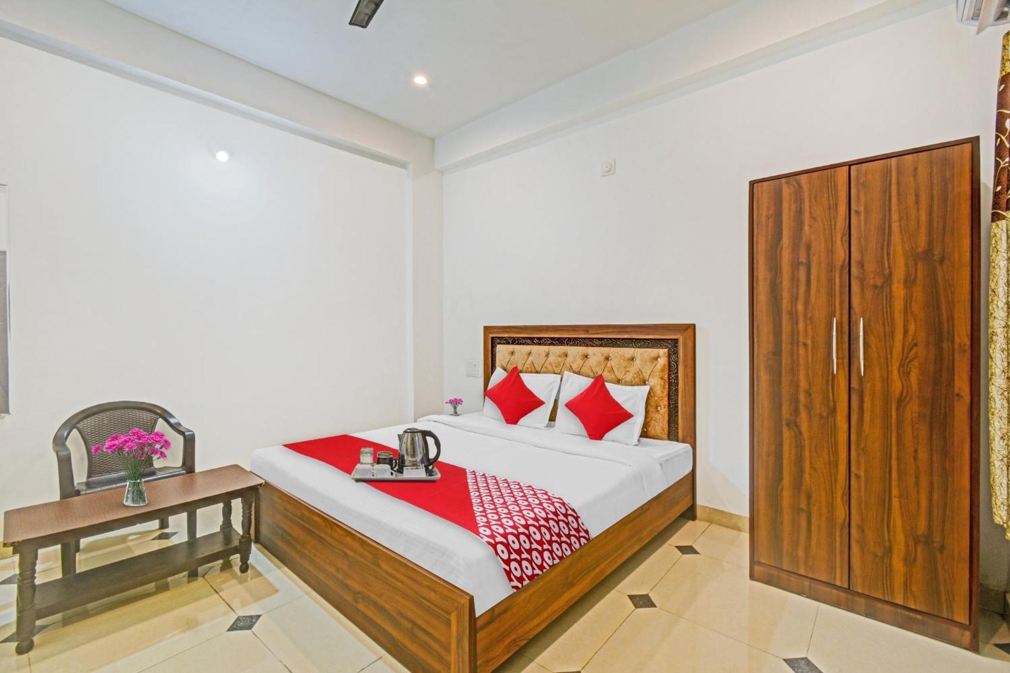 O Padharo Saa Udaipur