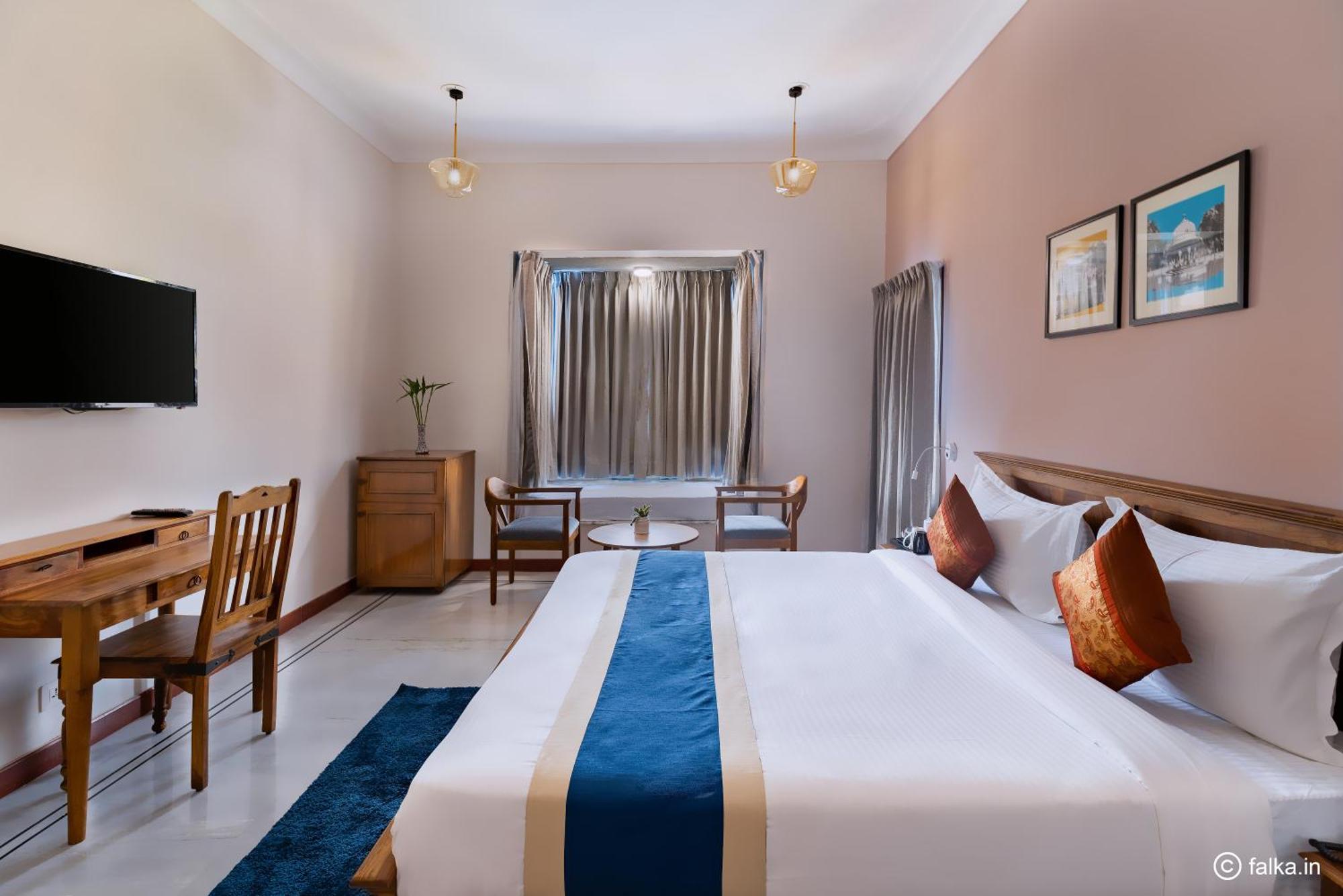 Hotel Dheergarh Palace Udaipur