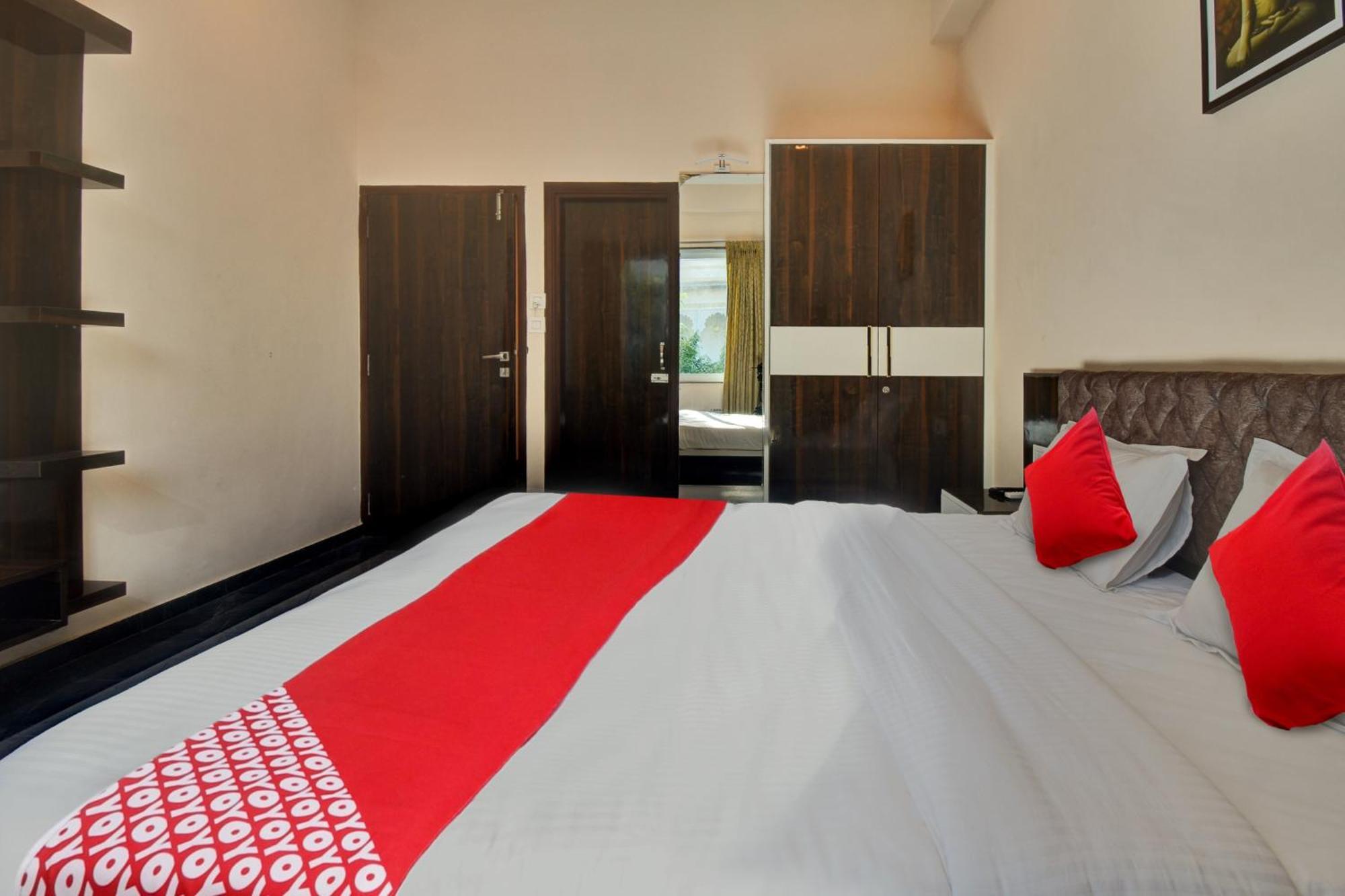 O Jagat Hotel 4*