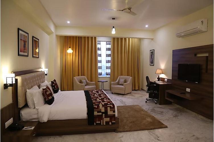 Regenta Mewargarh, Near Biological Park 4*