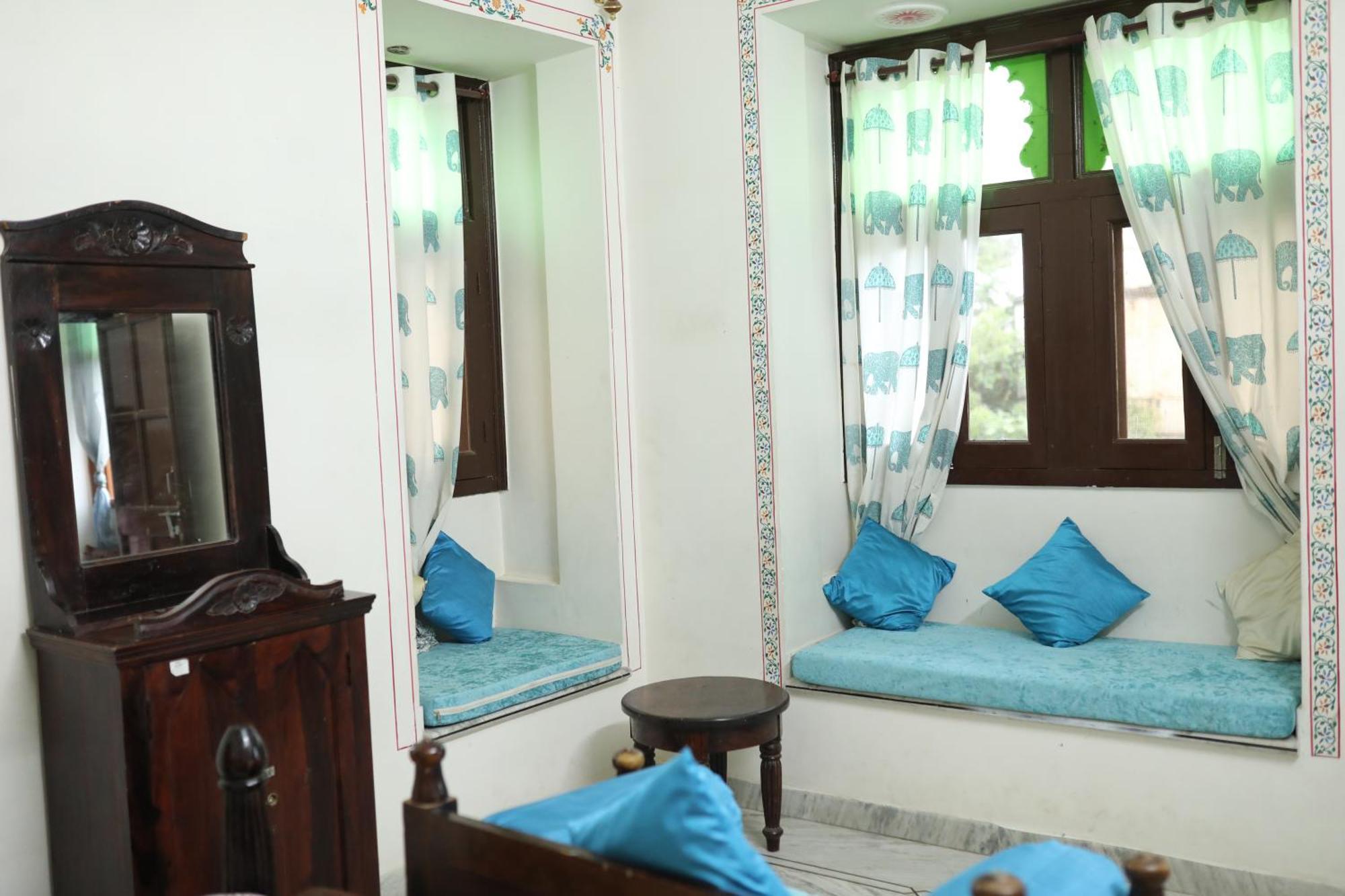 Whereabout Hostel Udaipur