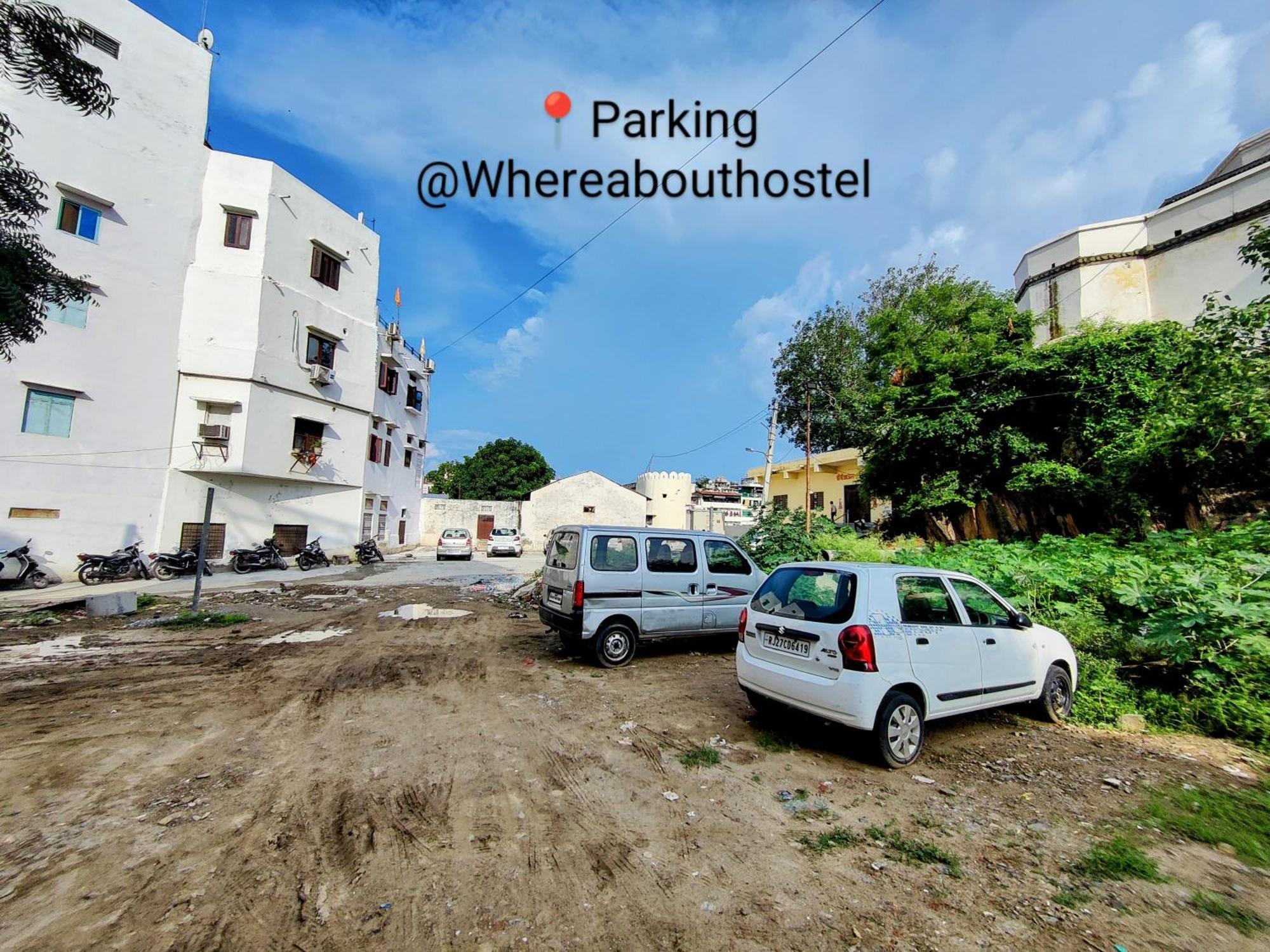 Hostel Whereabout *