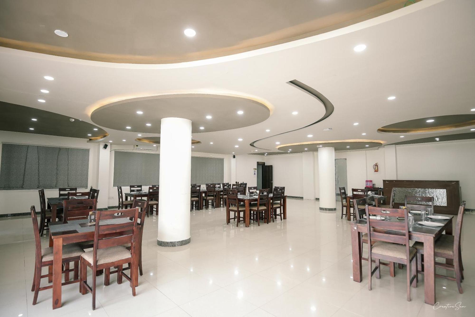 Hotel Paramount 3*